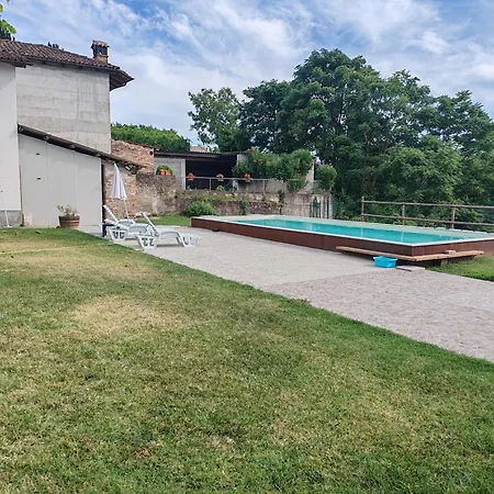 Cascina Carlo Apartamento *